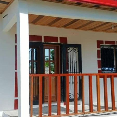 La Maison Du Voyageur Kribi Buitenkant foto